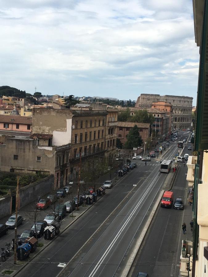 La Finestra Sul Colosseo B&B 1 罗马 外观 照片